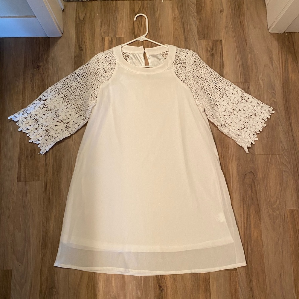 *like new* white dress